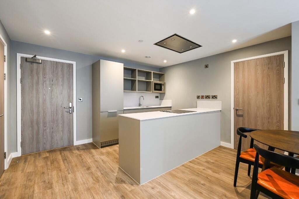 Property photo 3 of 6 Gallery