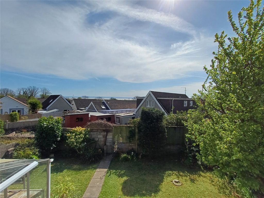 Property photo 2 of 14 Picture No. 13