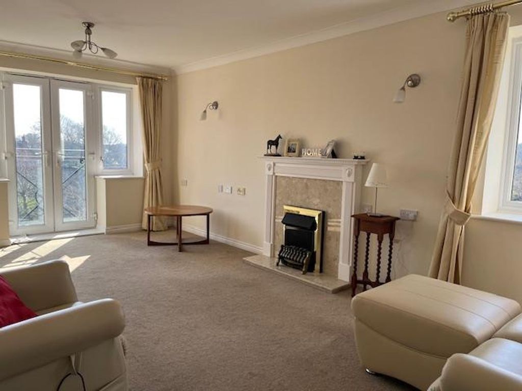 Property photo 3 of 12