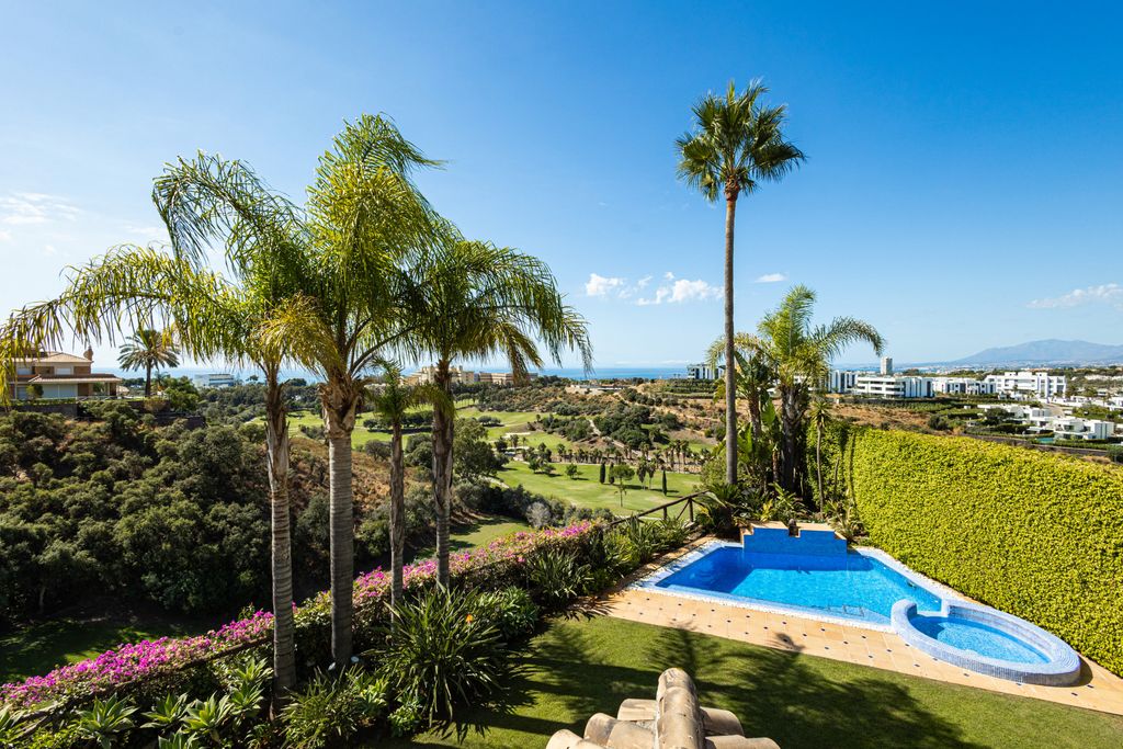 Property photo 3 of 44