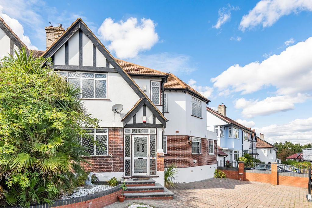 Property photo 1 of 9