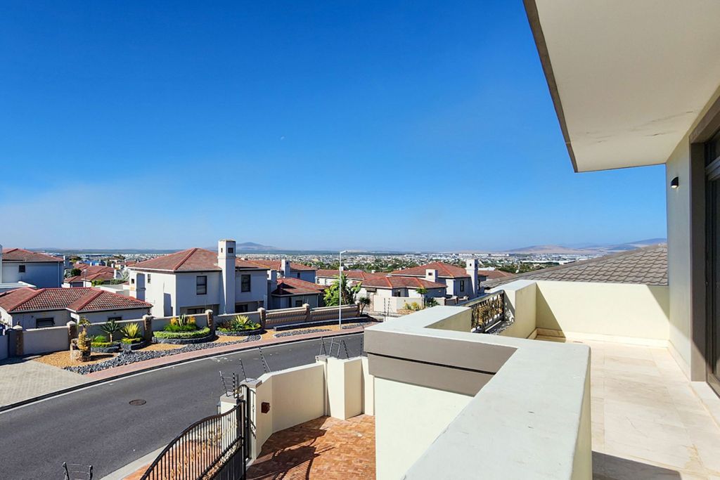 Property photo 2 of 53 1TV1689712