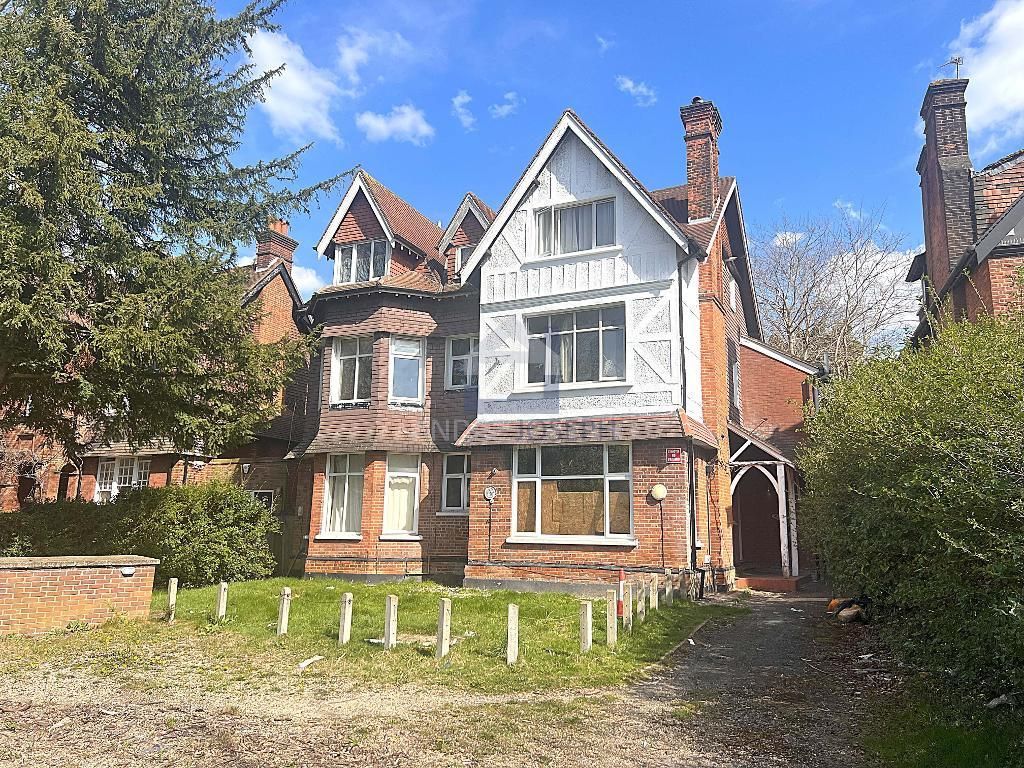 Property photo 1 of 9