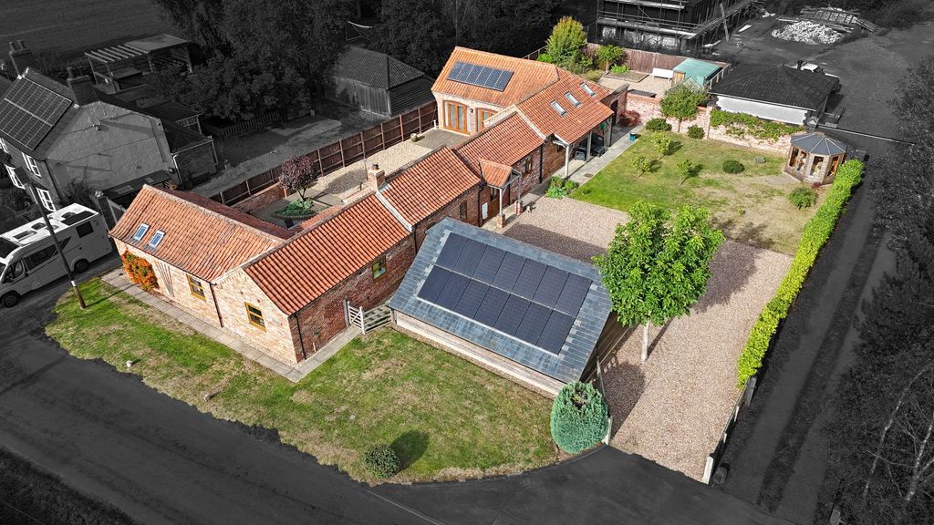 Property photo 1 of 50