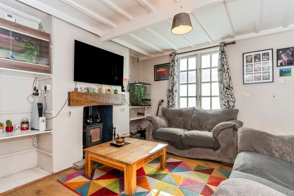 Property photo 3 of 17