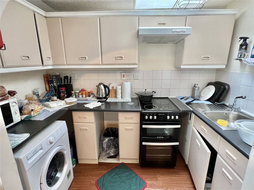 Property photo 2 of 8 Picture No. 05