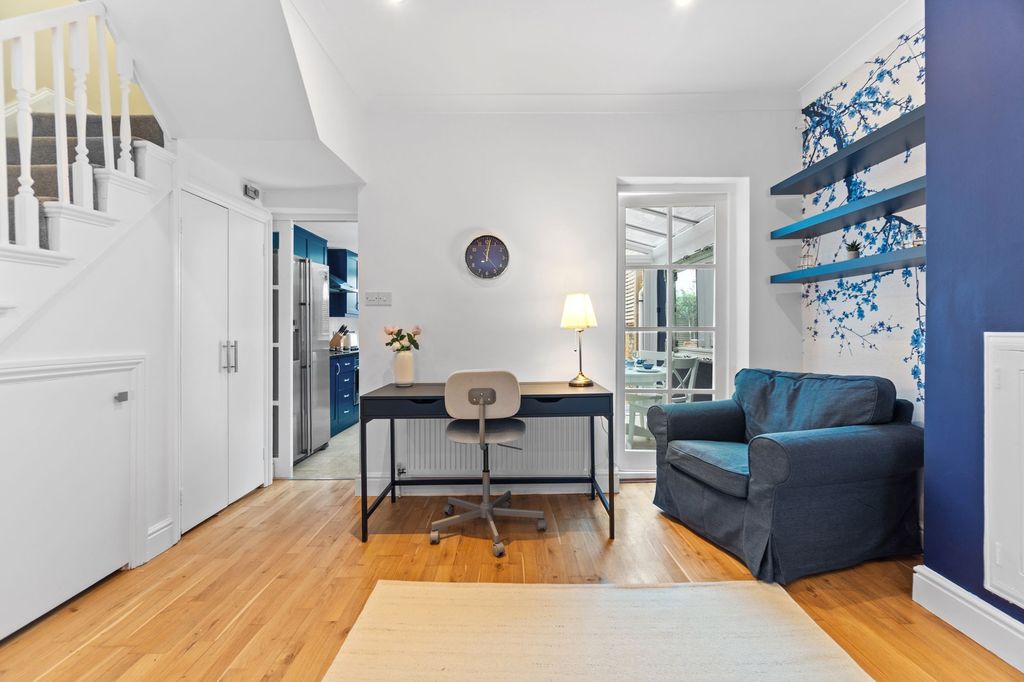 Property photo 3 of 14