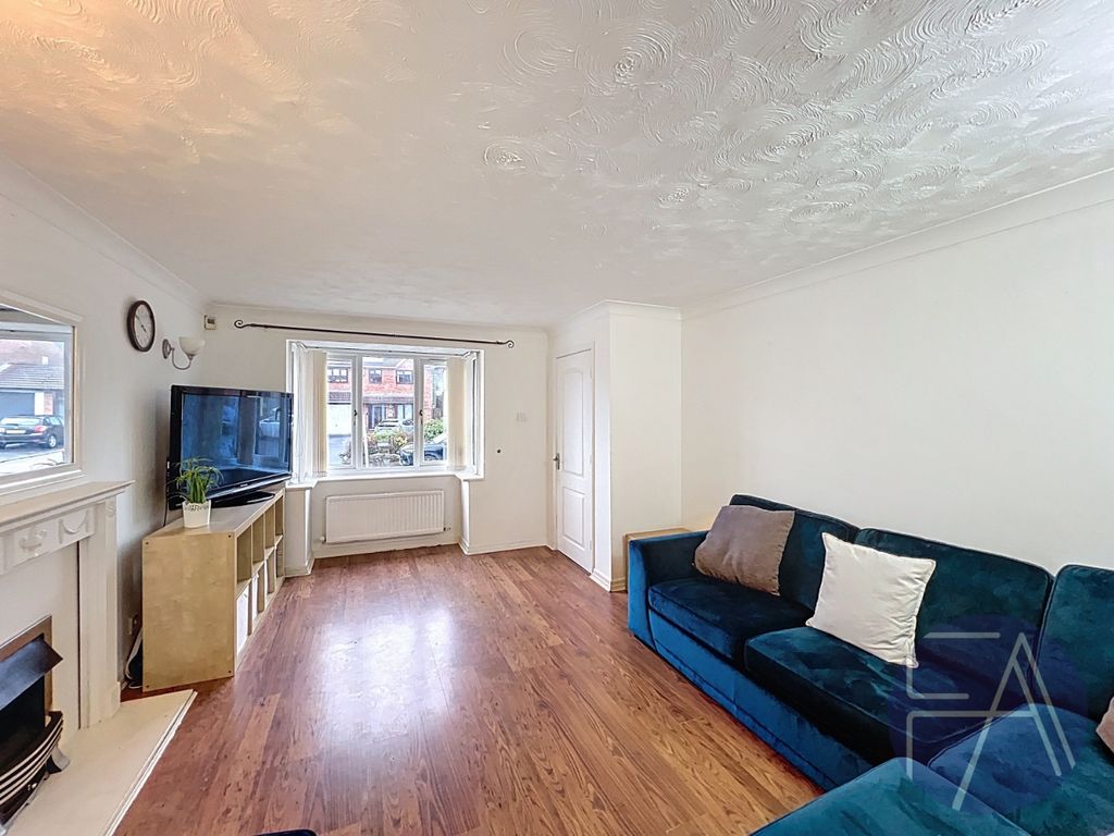 Property photo 3 of 17 4875785