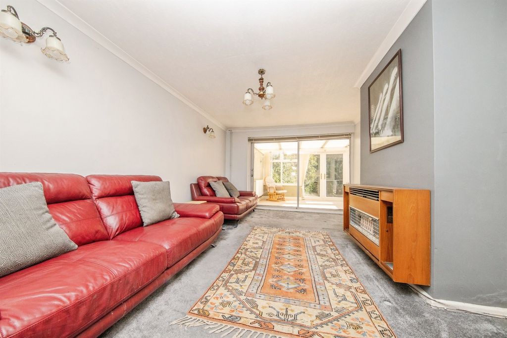 Property photo 2 of 18