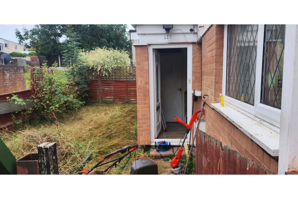 Property photo 3 of 21