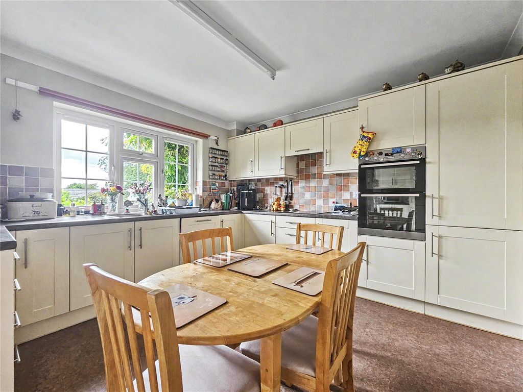 Property photo 3 of 24 Picture No. 22