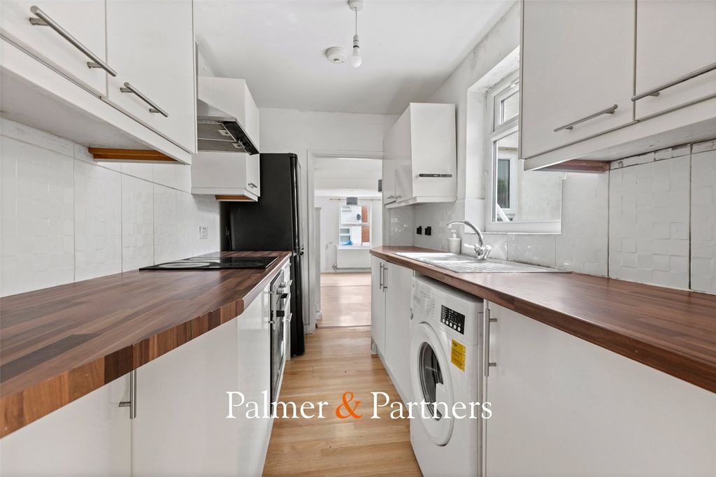 Property photo 3 of 13 Picture No. 31