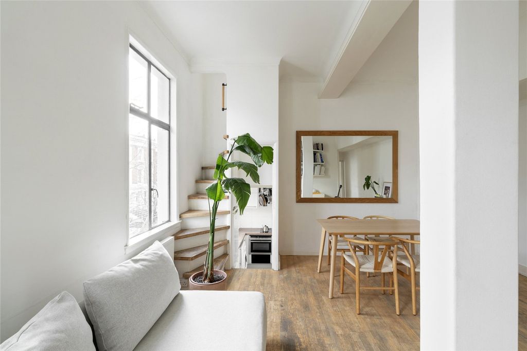 Property photo 2 of 11 Picture No. 10