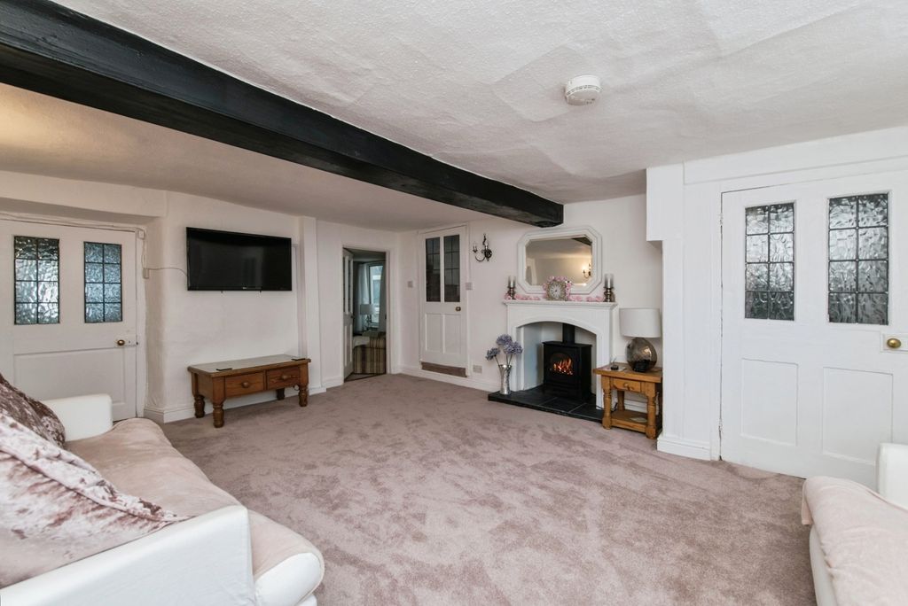 Property photo 3 of 20 Pbox-Img.Jpg