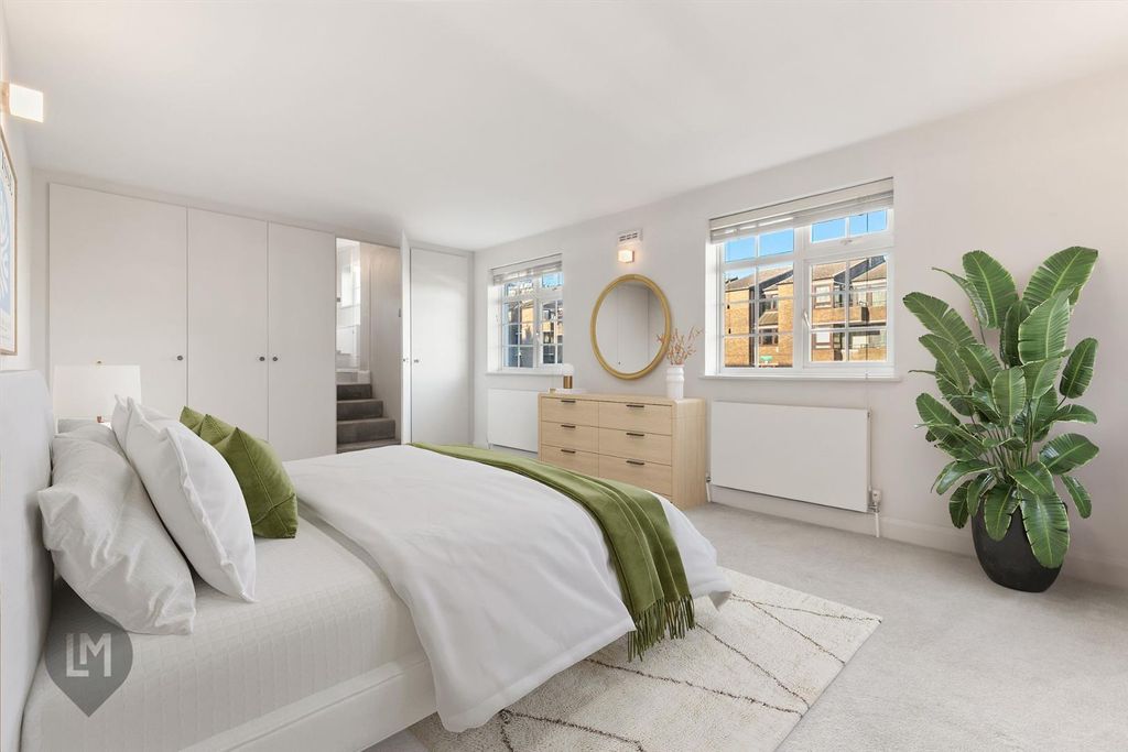 Property photo 3 of 7 Bedroom