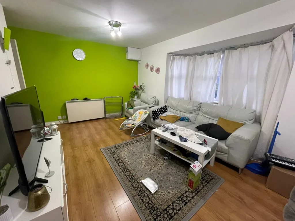 Property photo 2 of 10