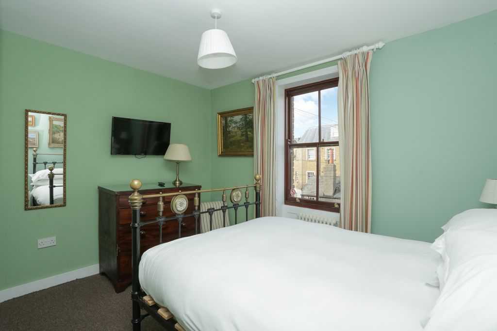 Additional image 7 of 6 bed terraced house for saleNelson Crescent, Ramsgate CT11