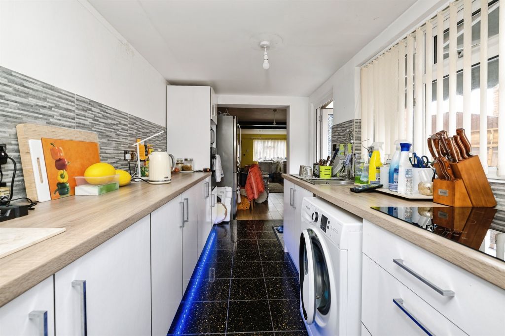 Property photo 3 of 14