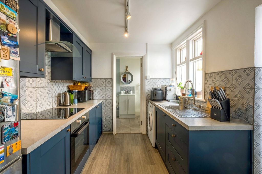 Property photo 3 of 14 Picture No. 02