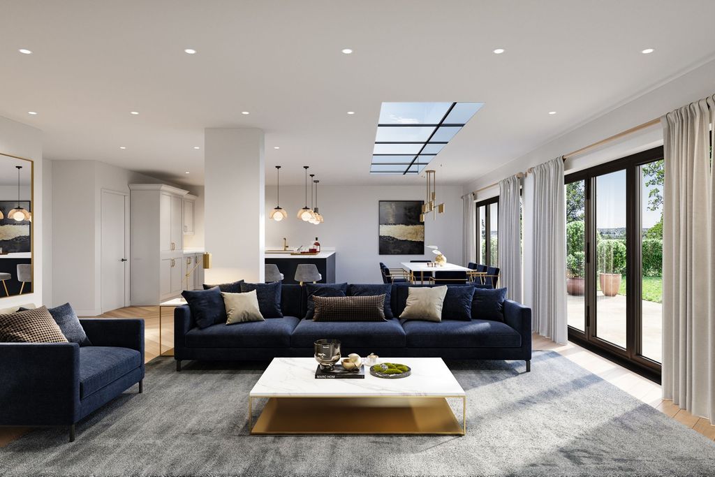 Property photo 3 of 8