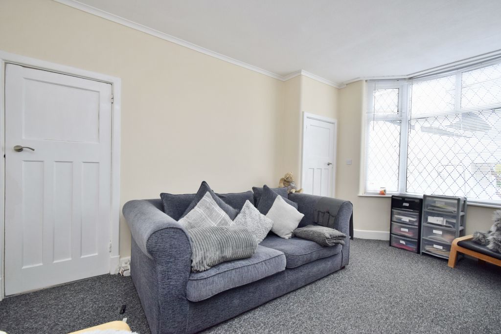 Property photo 3 of 16 Gallery