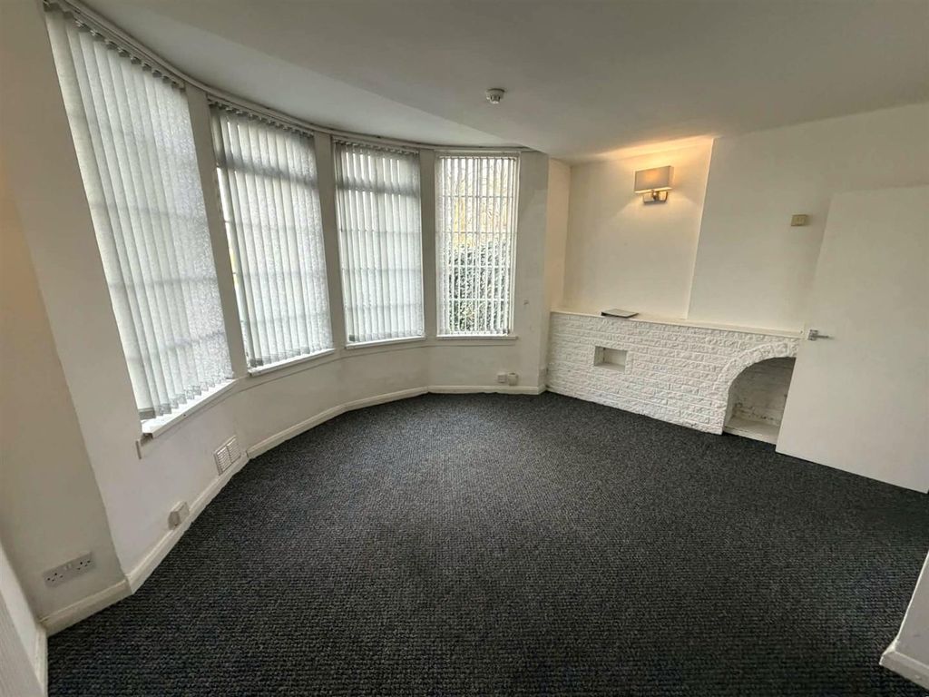 Property photo 2 of 7 7Fe6B3dc-24F7-46B1-9441-3E0Fcd961B44.Jpg