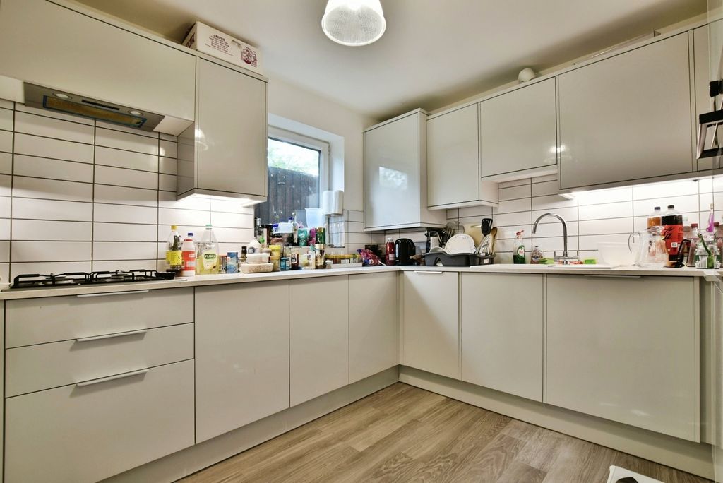 Property photo 2 of 18 Pbox-Img.Jpg