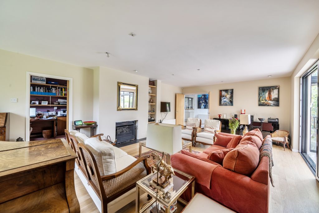 Additional image 10 of 5 bed detached house for saleRoad Running Through, Oxford OX33