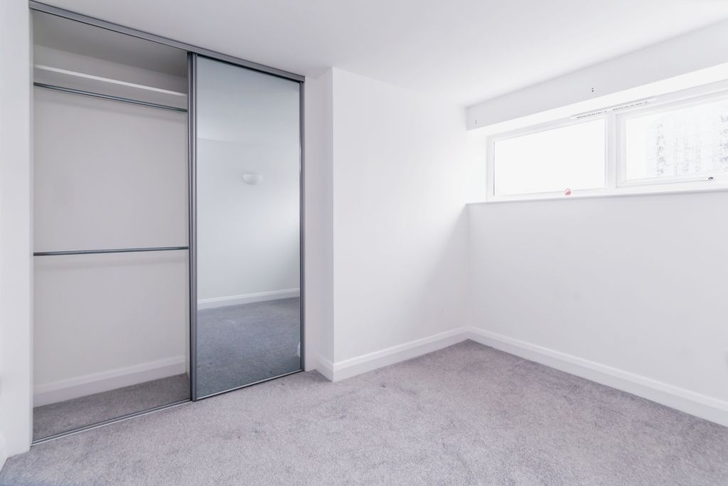 Property photo 2 of 16 Photography