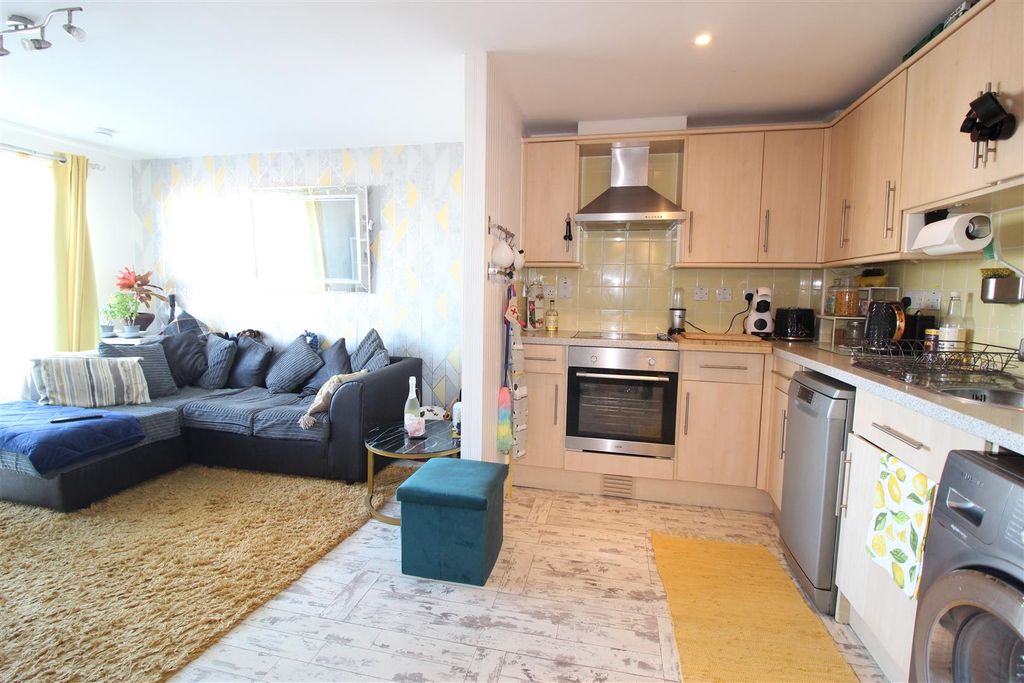 Property photo 2 of 10 2.Jpg