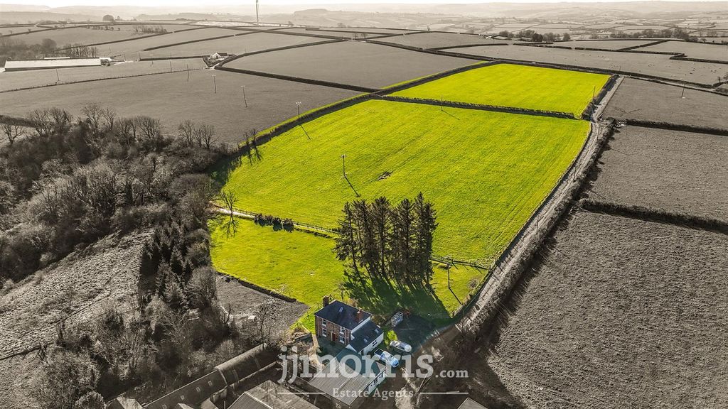 Property photo 3 of 44 24A0D97A-9Cfa-404C-8Cbe-6D16314250D0.Jpeg