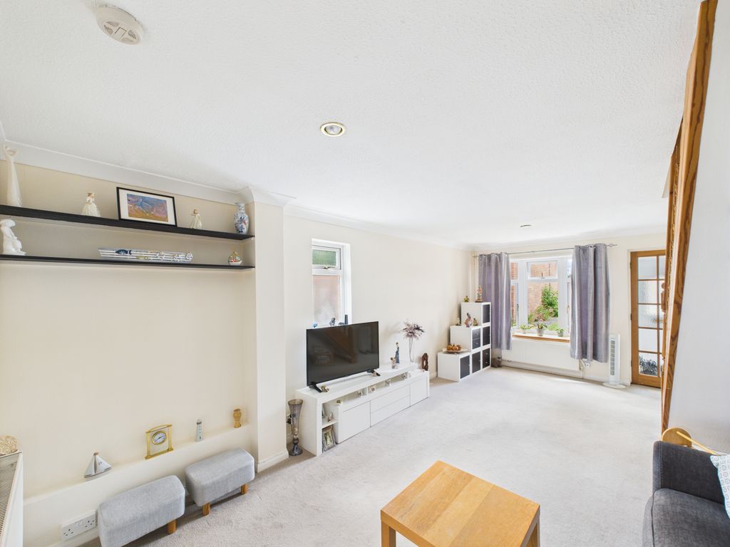 Property photo 3 of 9 Gallery