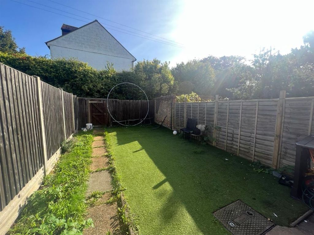 Property photo 3 of 10