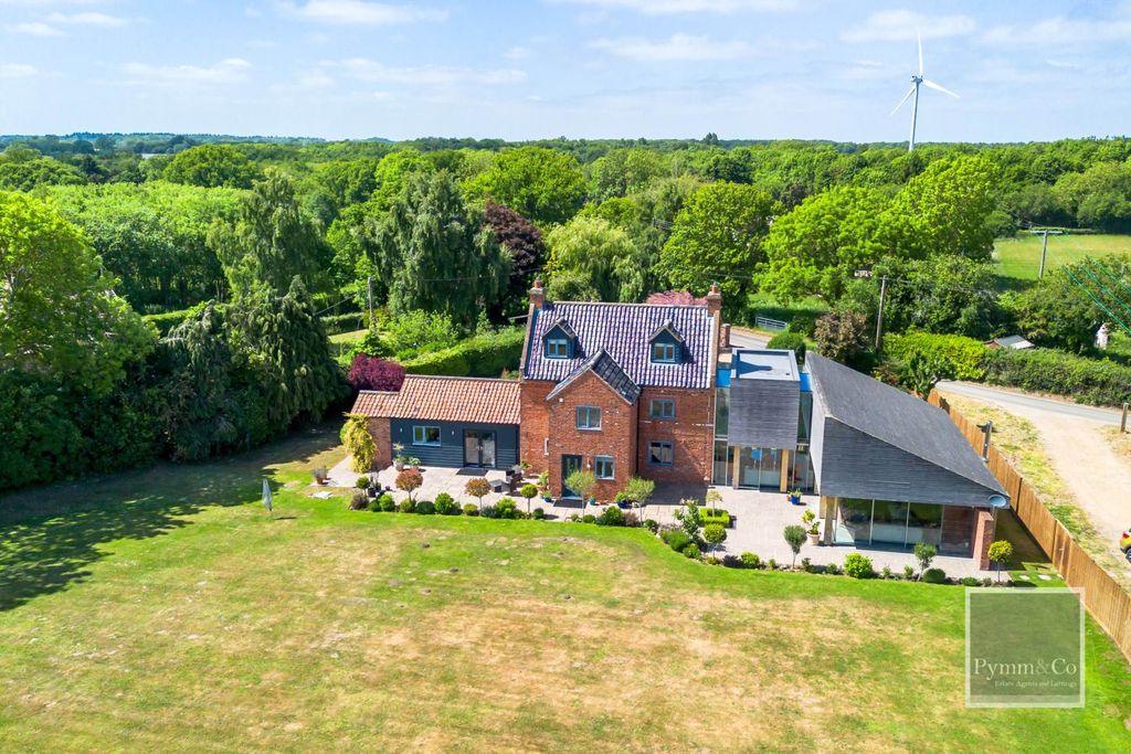 Property photo 2 of 25