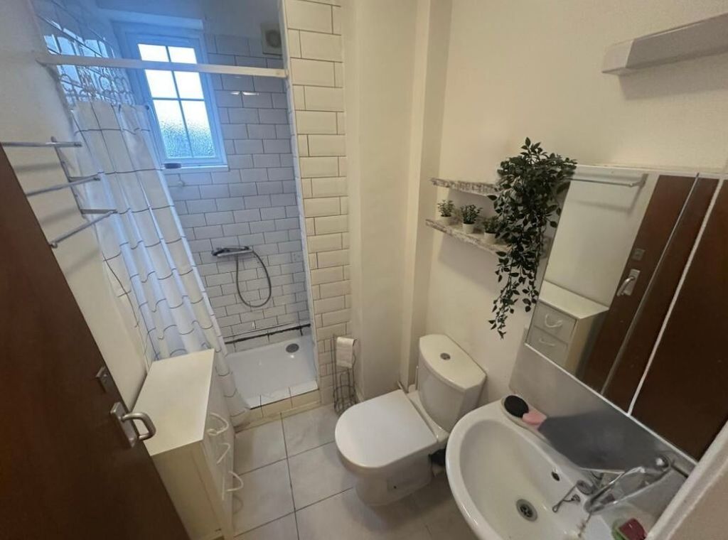 Property photo 3 of 4 Img_4606