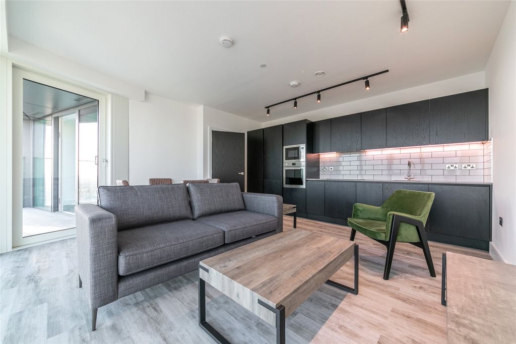 Property photo 1 of 17 Picture No. 16