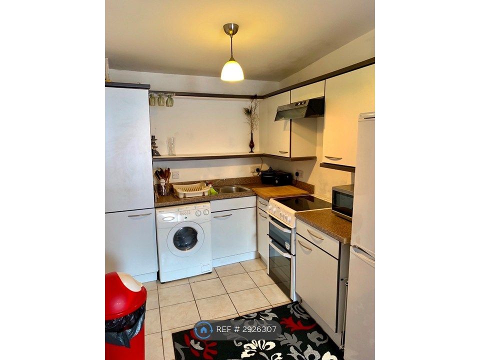Property photo 2 of 5
