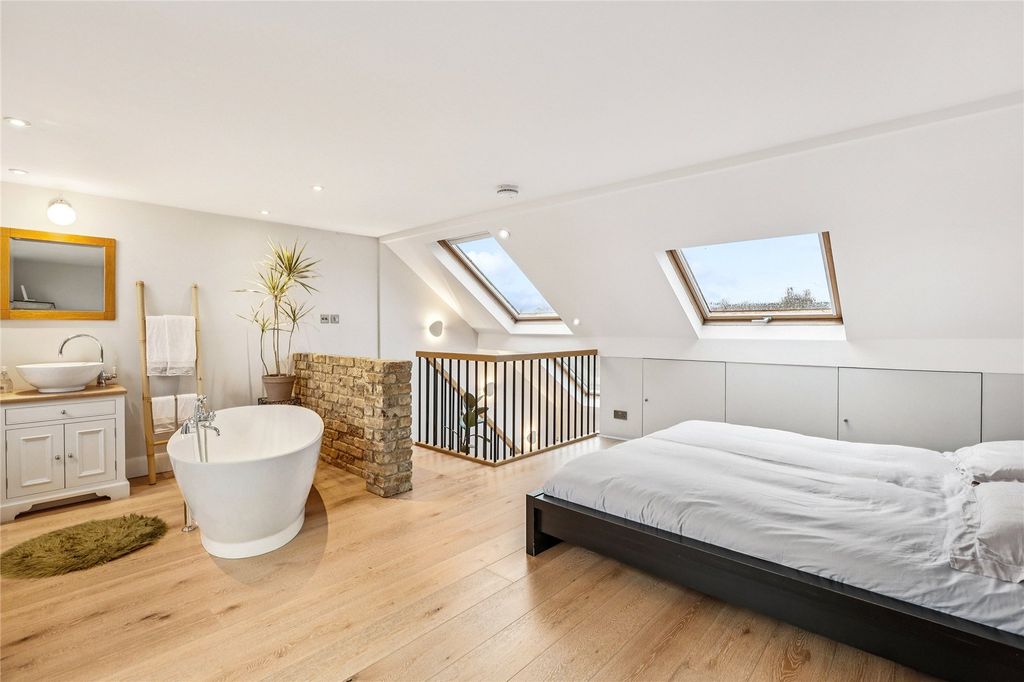 Property photo 3 of 13 Picture No. 13