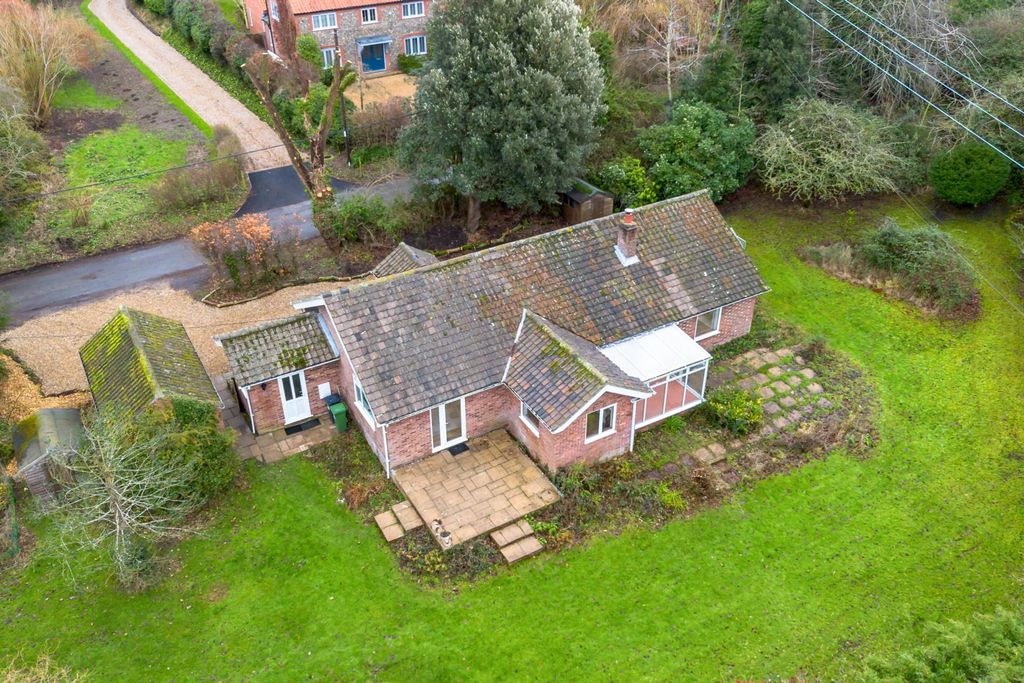 Property photo 3 of 31