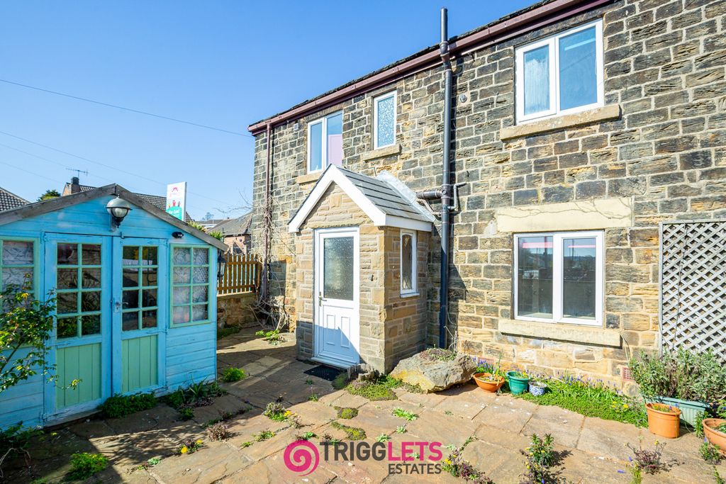 Property photo 1 of 33