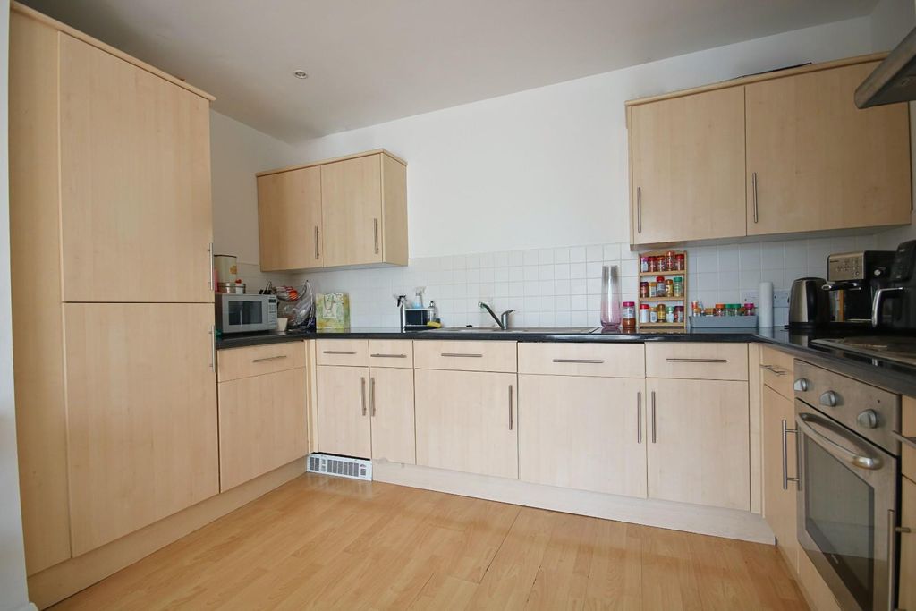 Property photo 2 of 12 Kitch (3).Jpg