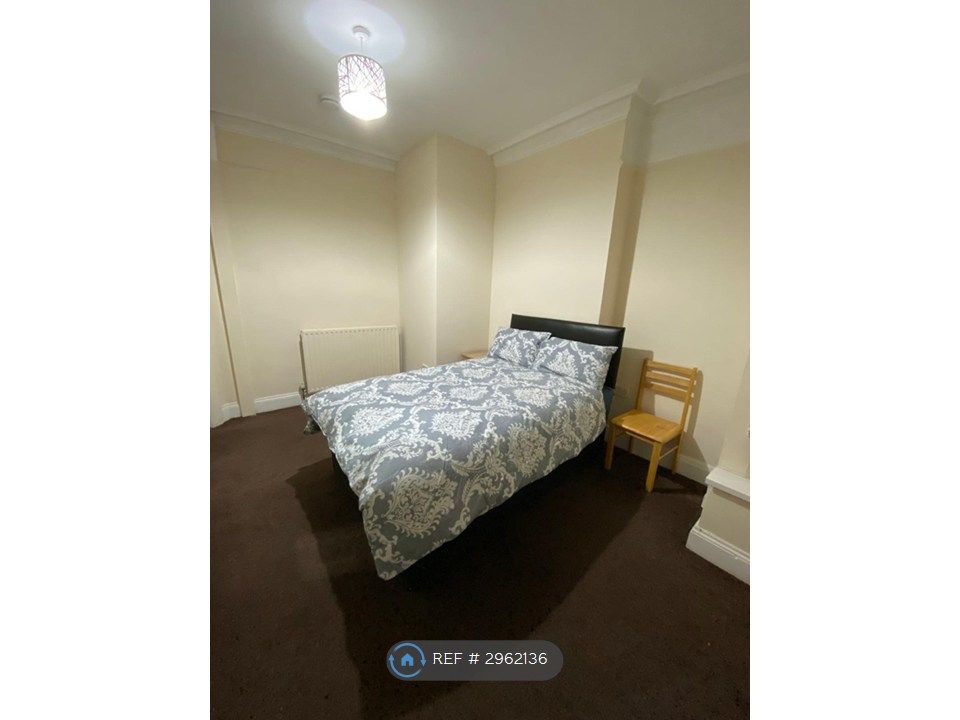 Property photo 1 of 3