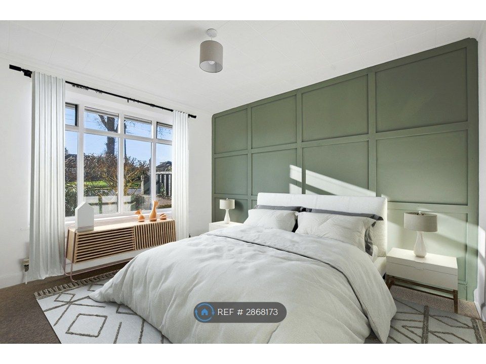 Property photo 2 of 10 Bedroom 1