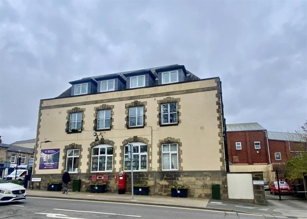 2 bed maisonette for saleStation Road, Mirfield WF14