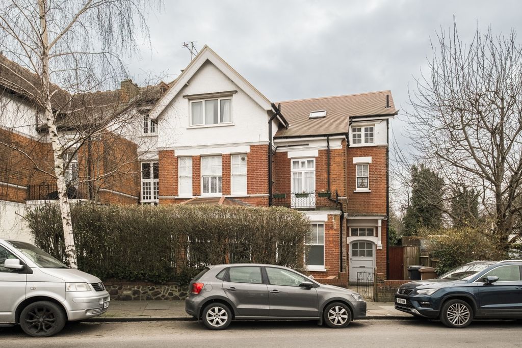 Property photo 3 of 12 Flat-1-2-Alexandr...