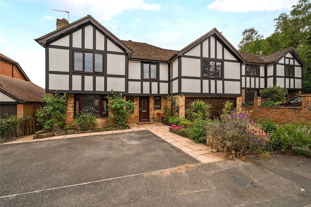 Additional image 20 of 6 bed detached house for saleLightwater, Surrey GU18
