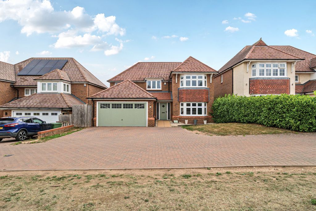Property photo 1 of 18
