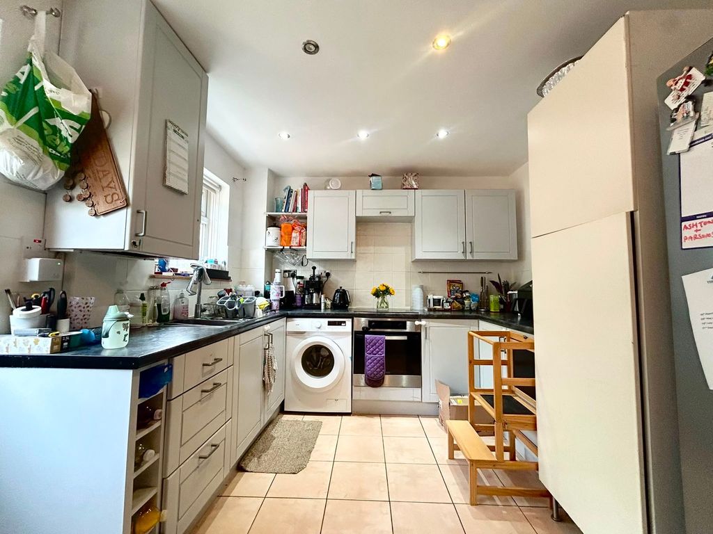 Property photo 2 of 15