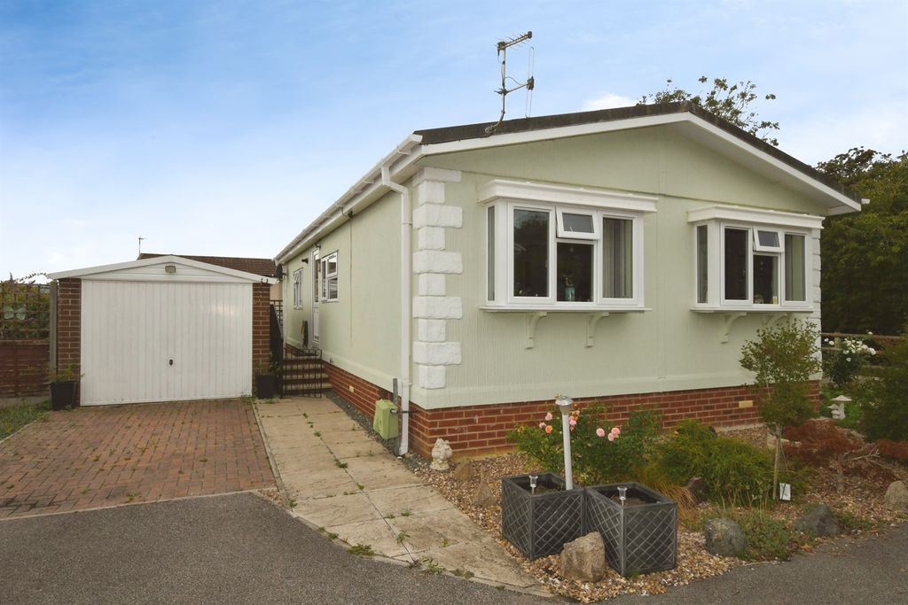 Property photo 1 of 15