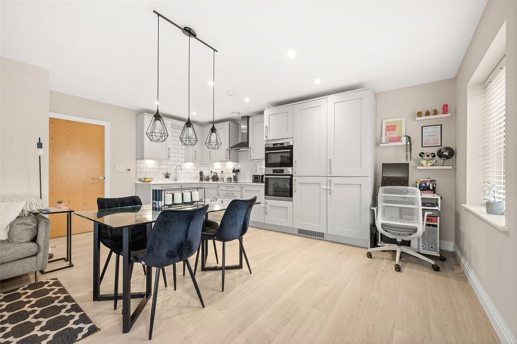 Property photo 2 of 11 Picture No. 06